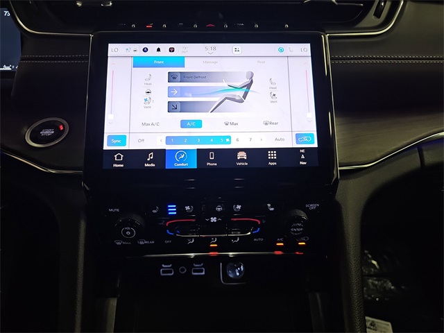 2025 Jeep Grand Cherokee Overland photo 16