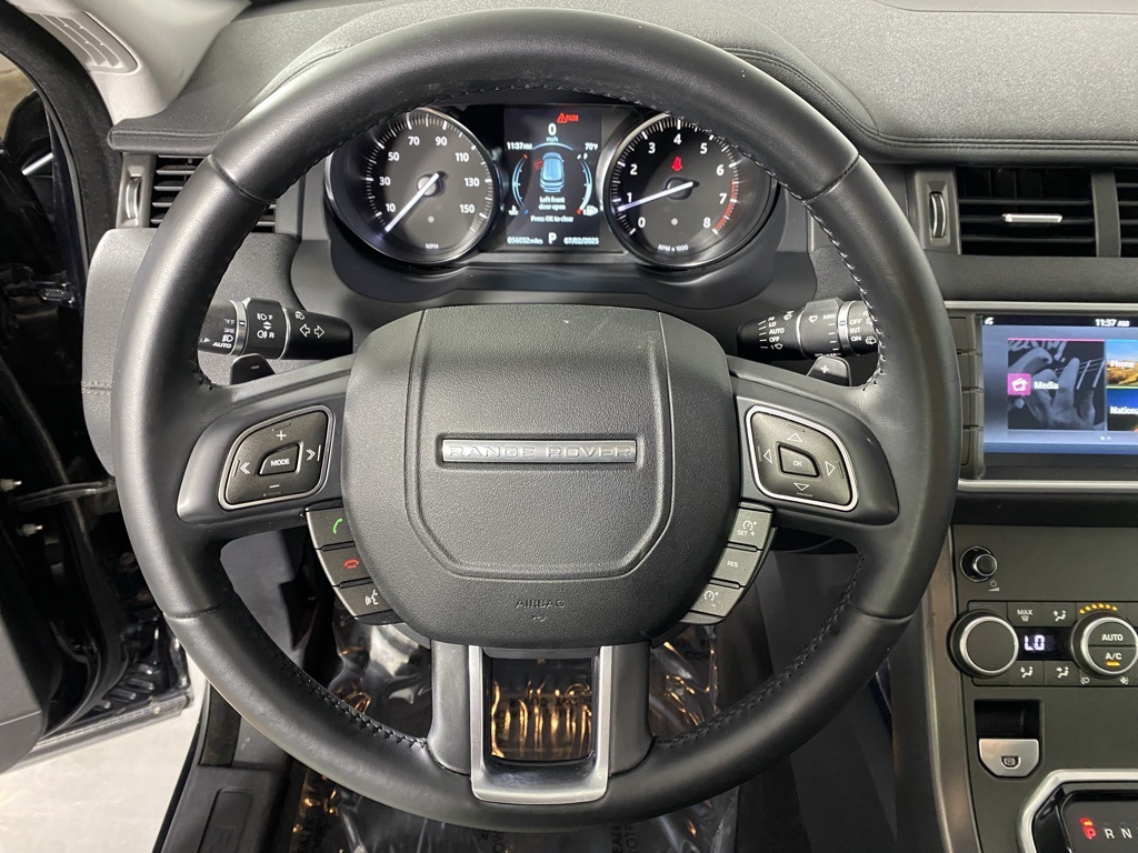 2019 Land Rover Range Rover Evoque SE Premium photo 11