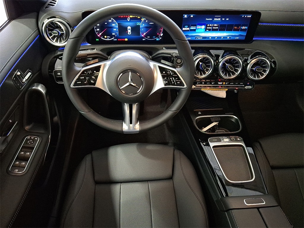 2025 Mercedes Benz CLA 250 4MATIC photo 8