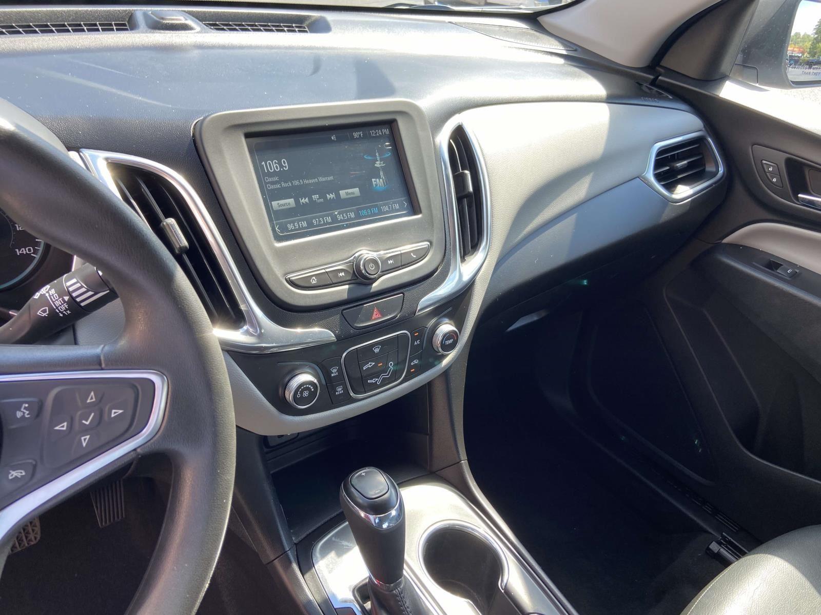 2018 Chevrolet Equinox LS photo 10