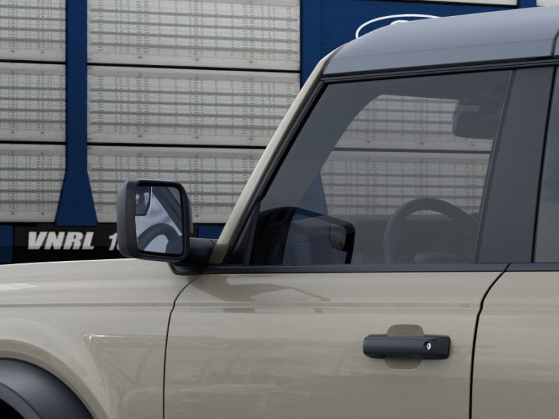 2025 Ford Bronco Base photo 18