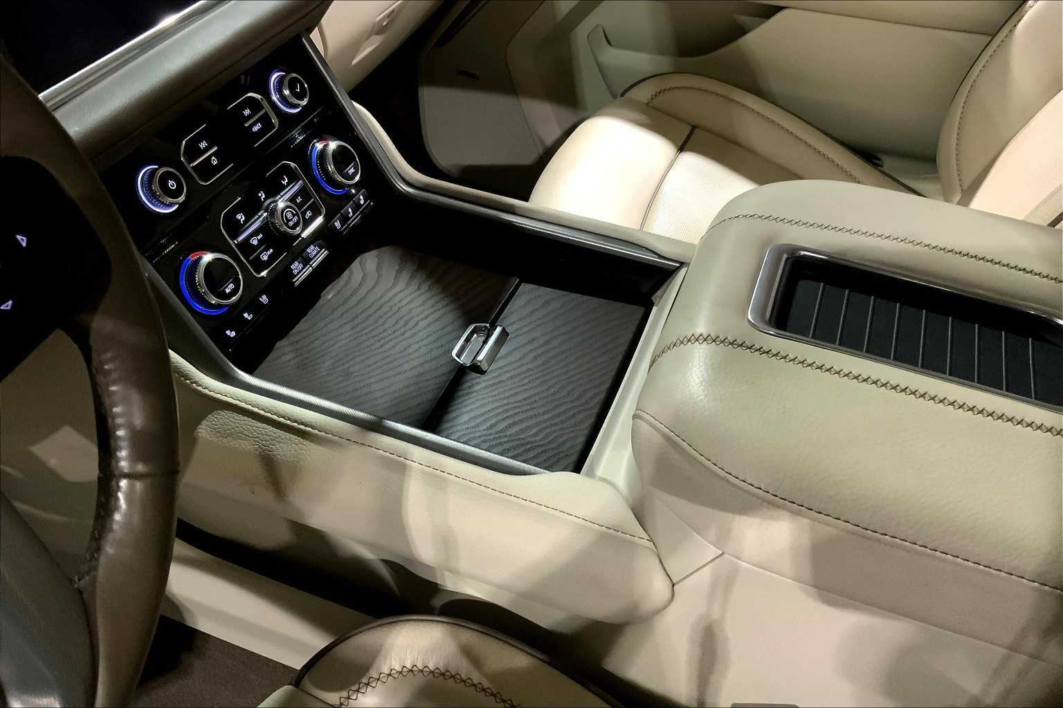 2022 Gmc Yukon Denali photo 16