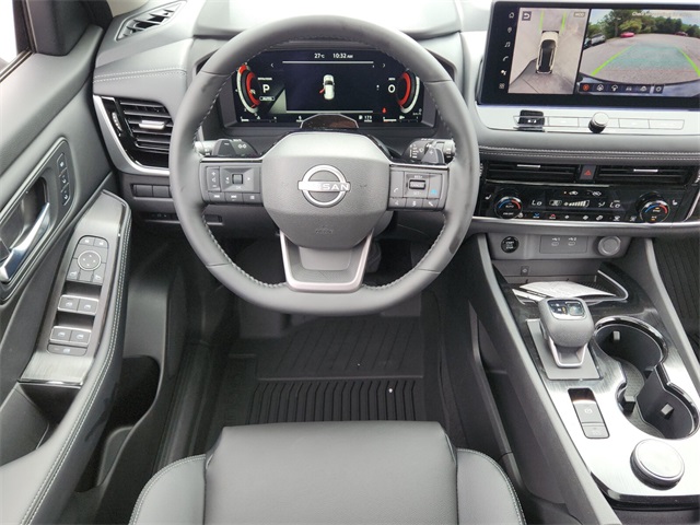 2025 Nissan Rogue SL photo 8
