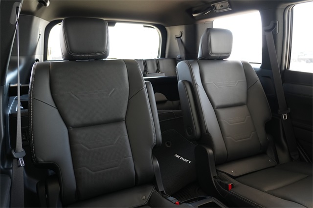 2025 Lexus GX 550 Luxury photo 17