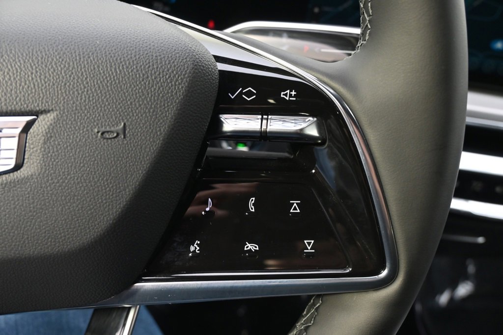 2025 Cadillac Lyriq Sport photo 32