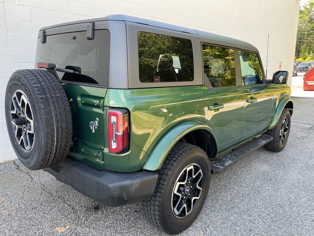 2023 Ford Bronco Outer Banks photo 4