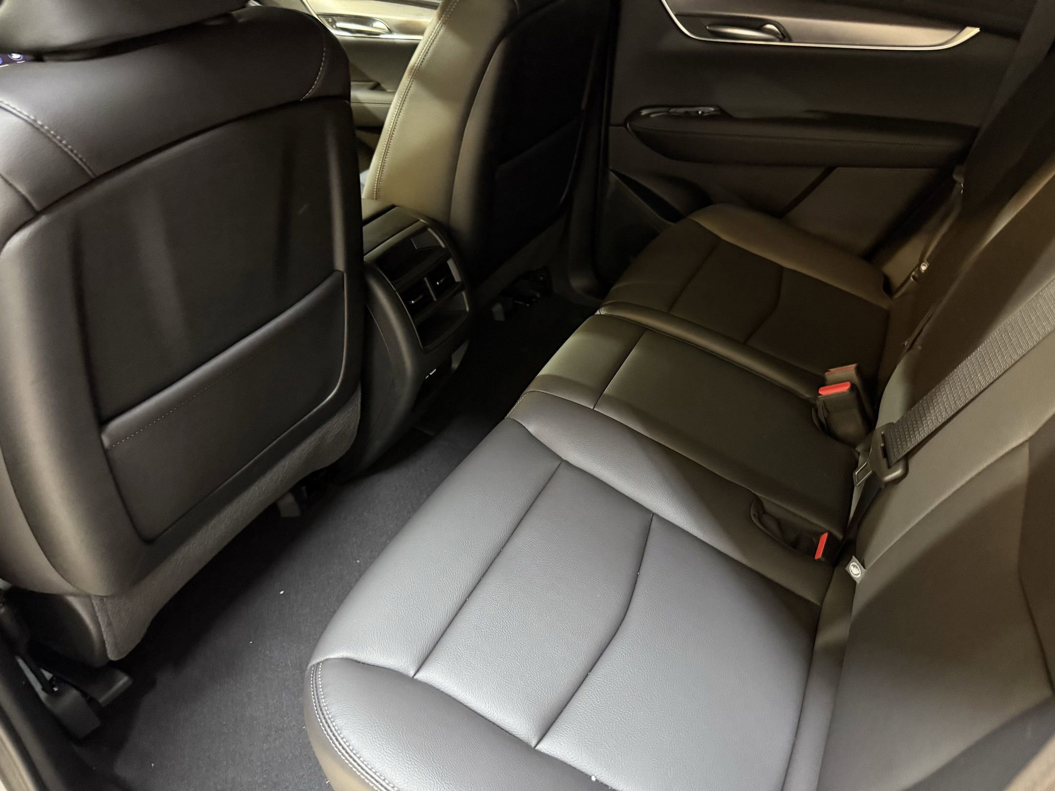 2025 Cadillac XT5 Luxury photo 37