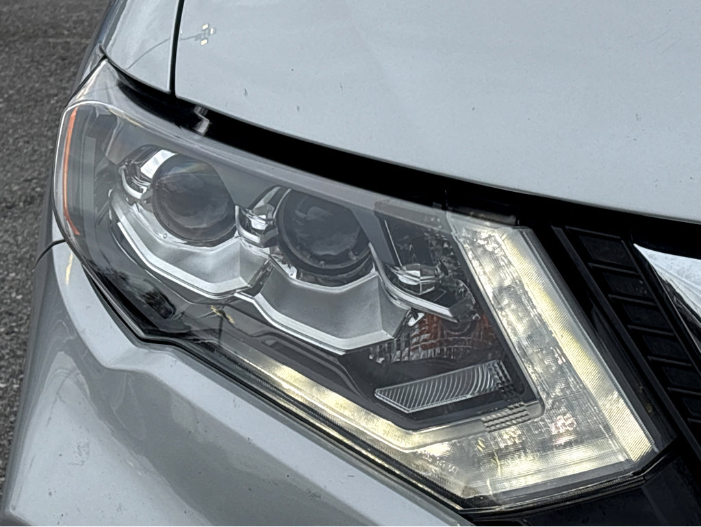 2019 Nissan Rogue SL photo 17