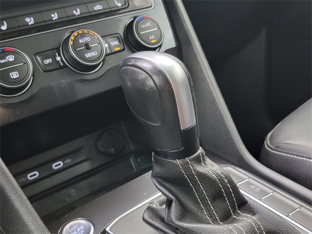 2021 Volkswagen Tiguan SE photo 21