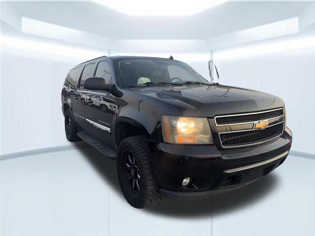 2007 Chevrolet Suburban 1500 LT photo 2