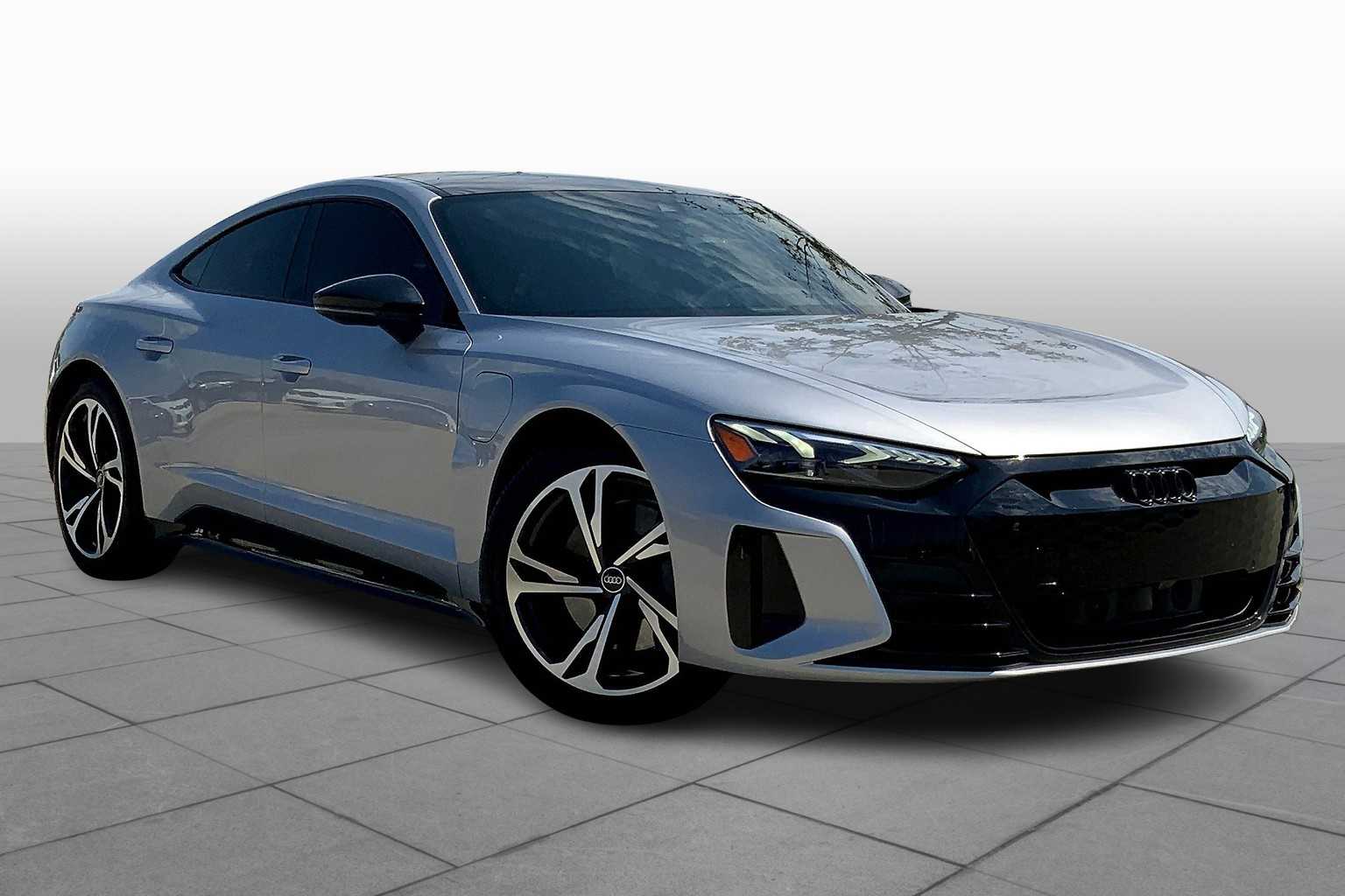 2022 Audi e-tron GT Premium Plus photo 2
