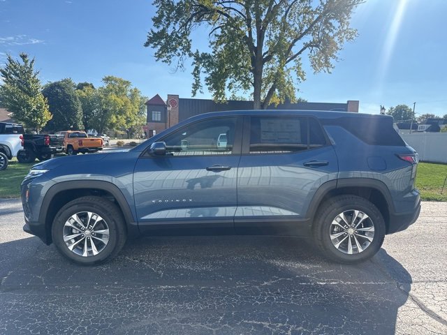 2026 Chevrolet Equinox LT photo 4
