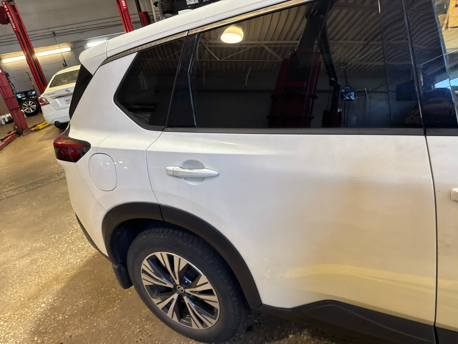 2021 Nissan Rogue SV's photo