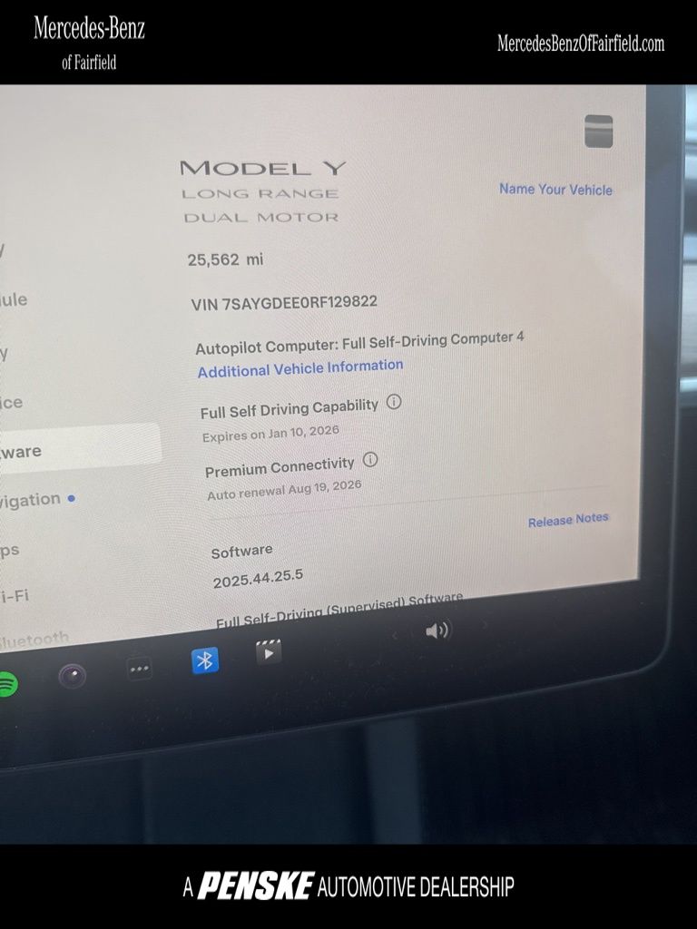 2024 Tesla Model Y Long Range's photo