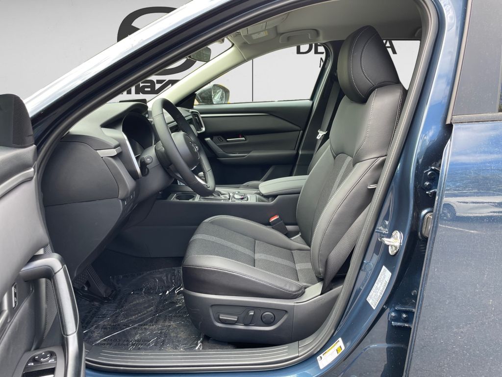 2025 Mazda CX-50 2.5 S Preferred photo 9