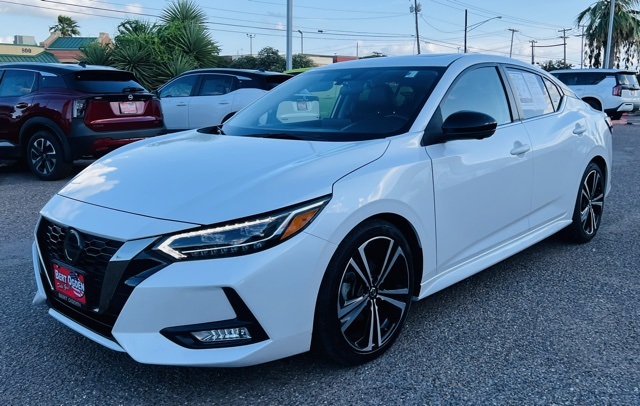 2023 Nissan Sentra SR photo 3
