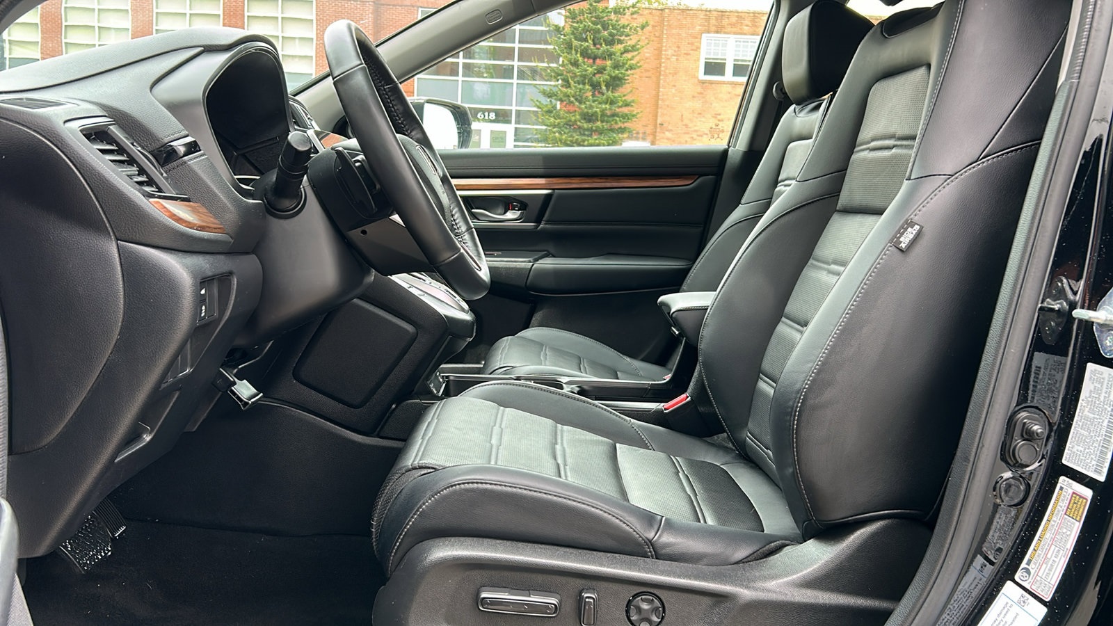 Image 9 of Honda CR-V Hybrid EX-L AWD 4D Sport Utility