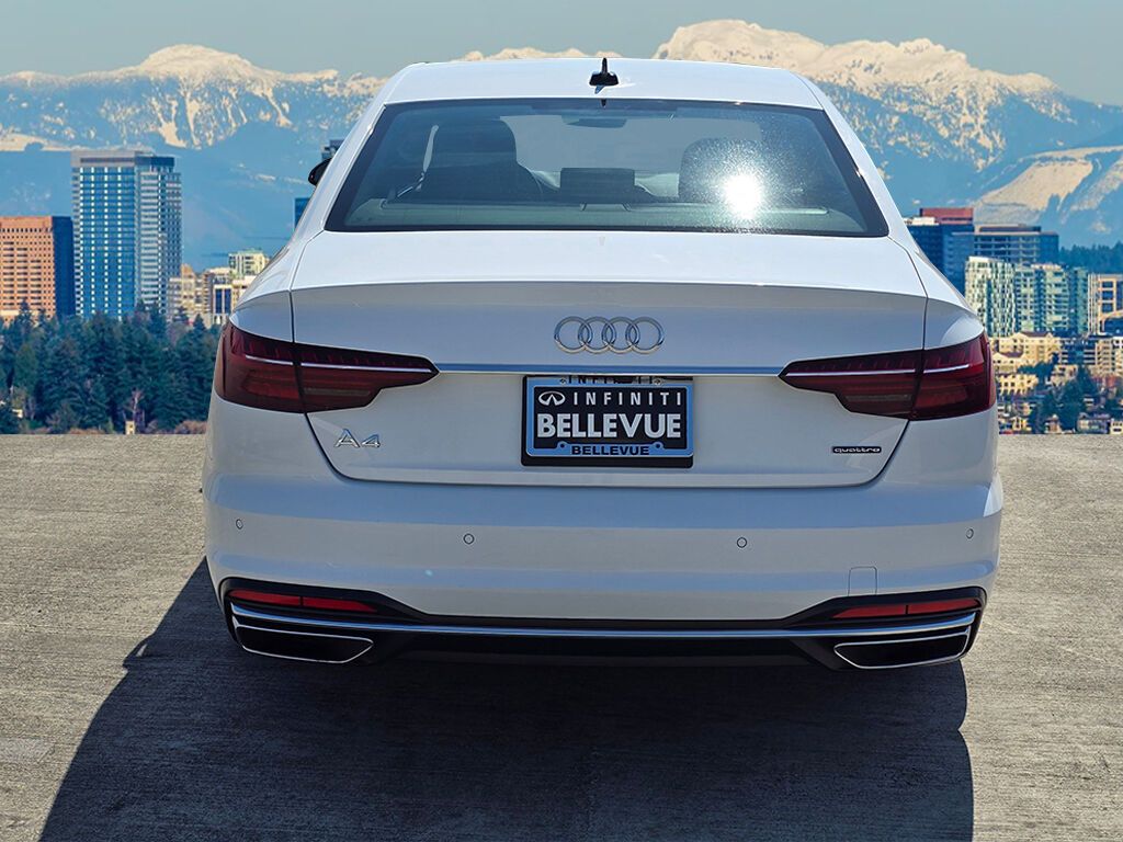 2023 Audi A4 S line Quattro Premium Plus photo 4