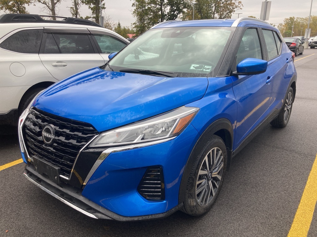 2023 Nissan Kicks SV photo 2