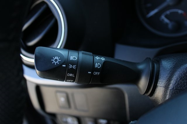 2020 Toyota Tacoma TRD Off-Road photo 15