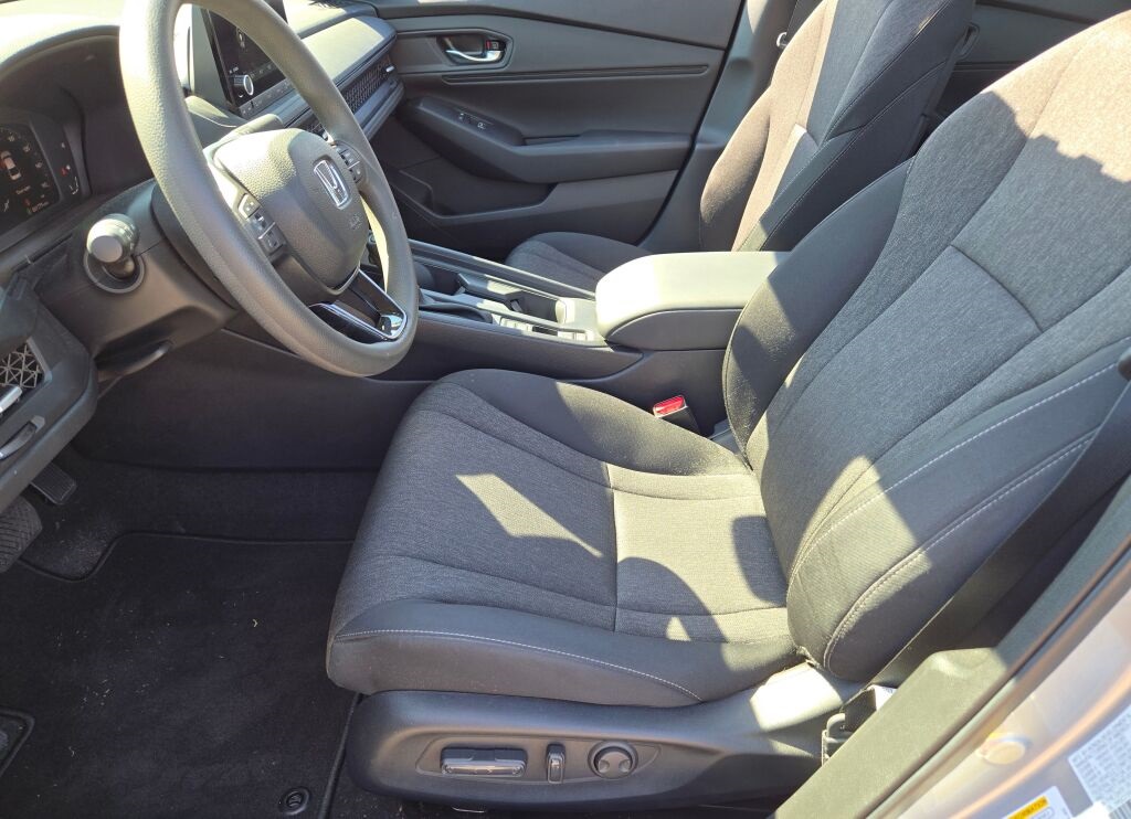 2025 Honda Accord SE photo 12