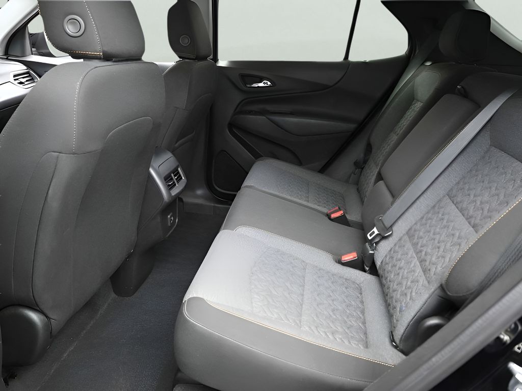 2024 Chevrolet Equinox LT photo 15