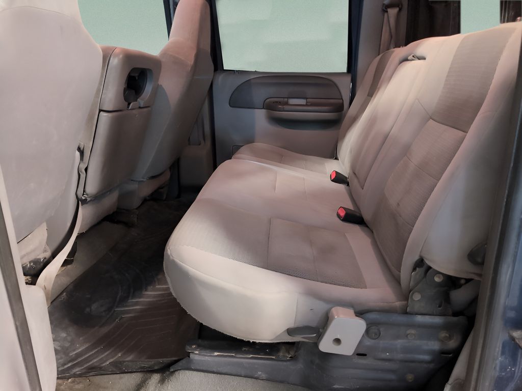 2004 Ford F-350 Lariat photo 15