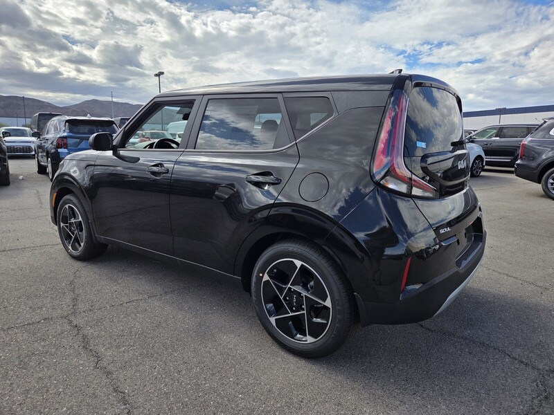 2025 Kia Soul EX photo 4