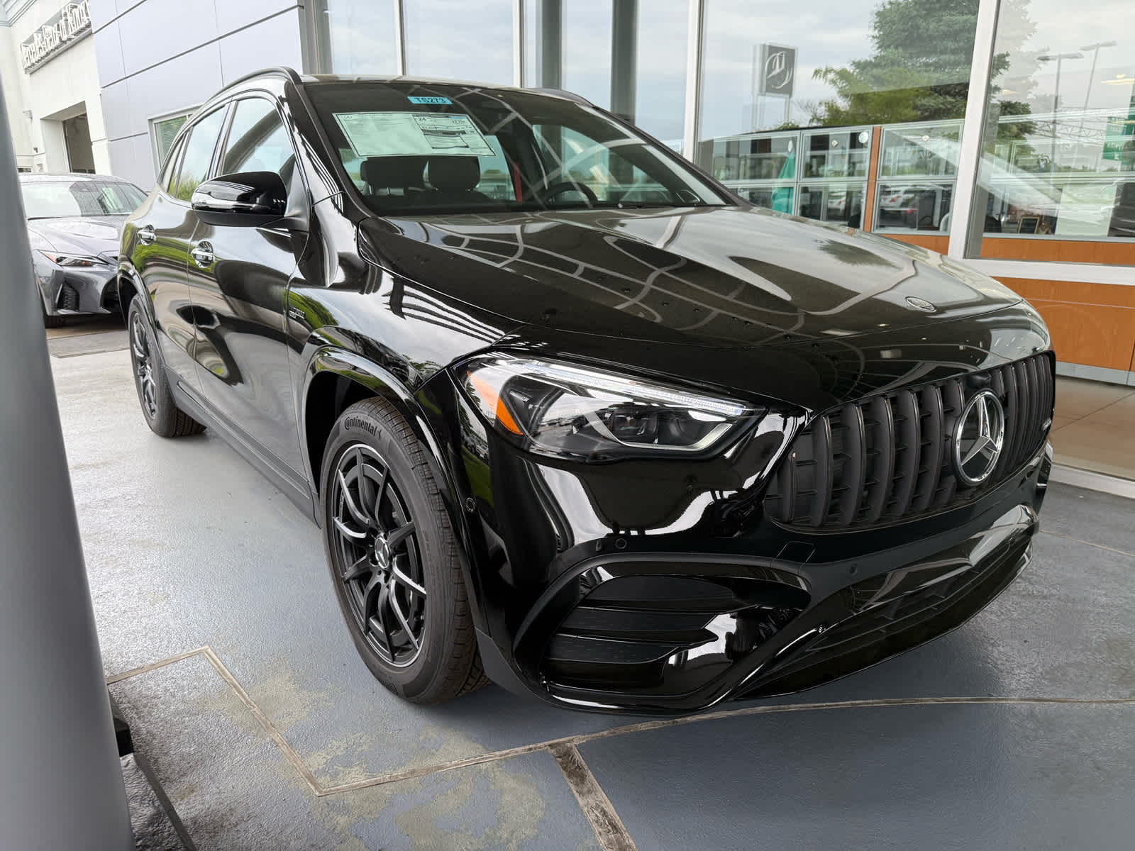 2025 Mercedes Benz GLA AMG 35 4MATIC photo 4