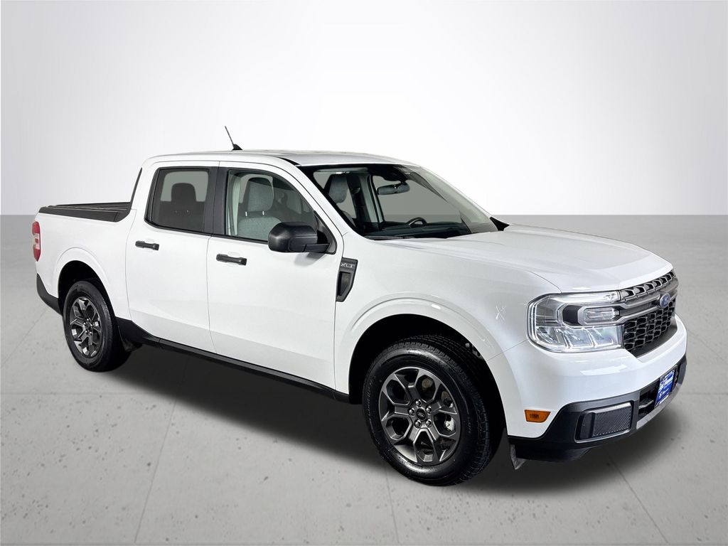 2024 Ford Maverick XLT photo 3