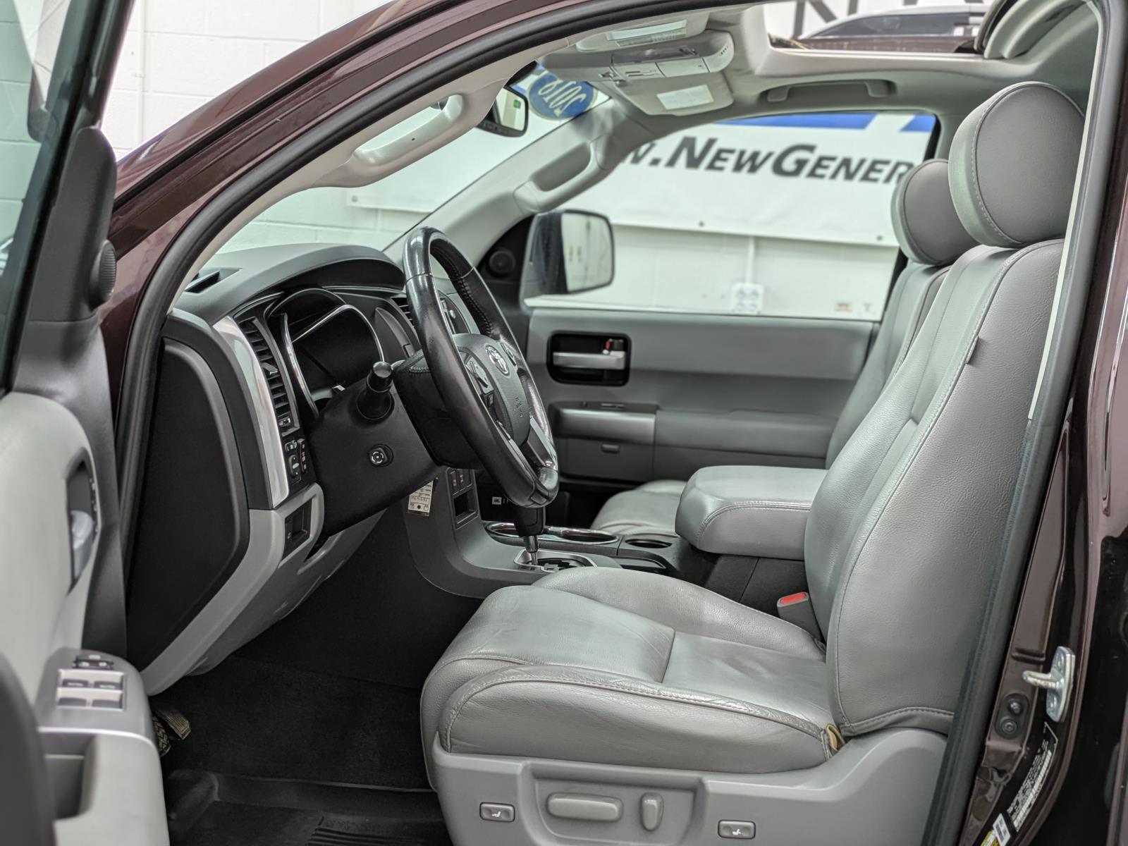 2018 Toyota Sequoia Limited photo 3