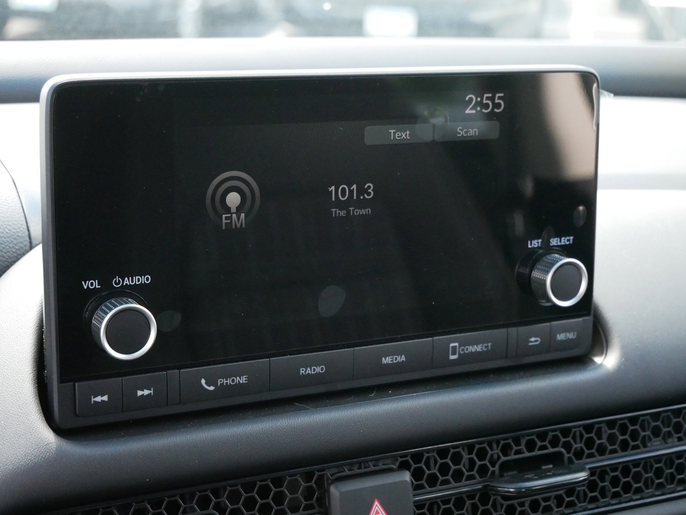 2025 Honda HR-V LX photo 18