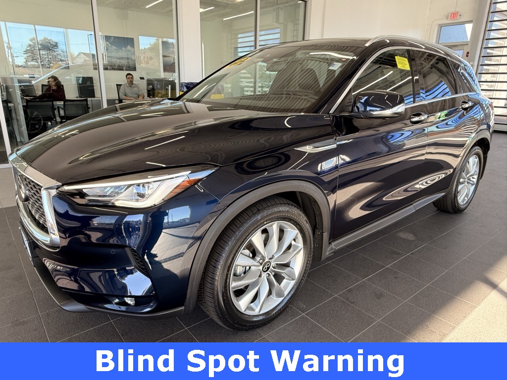 2022 Infiniti QX50 Essential photo 4