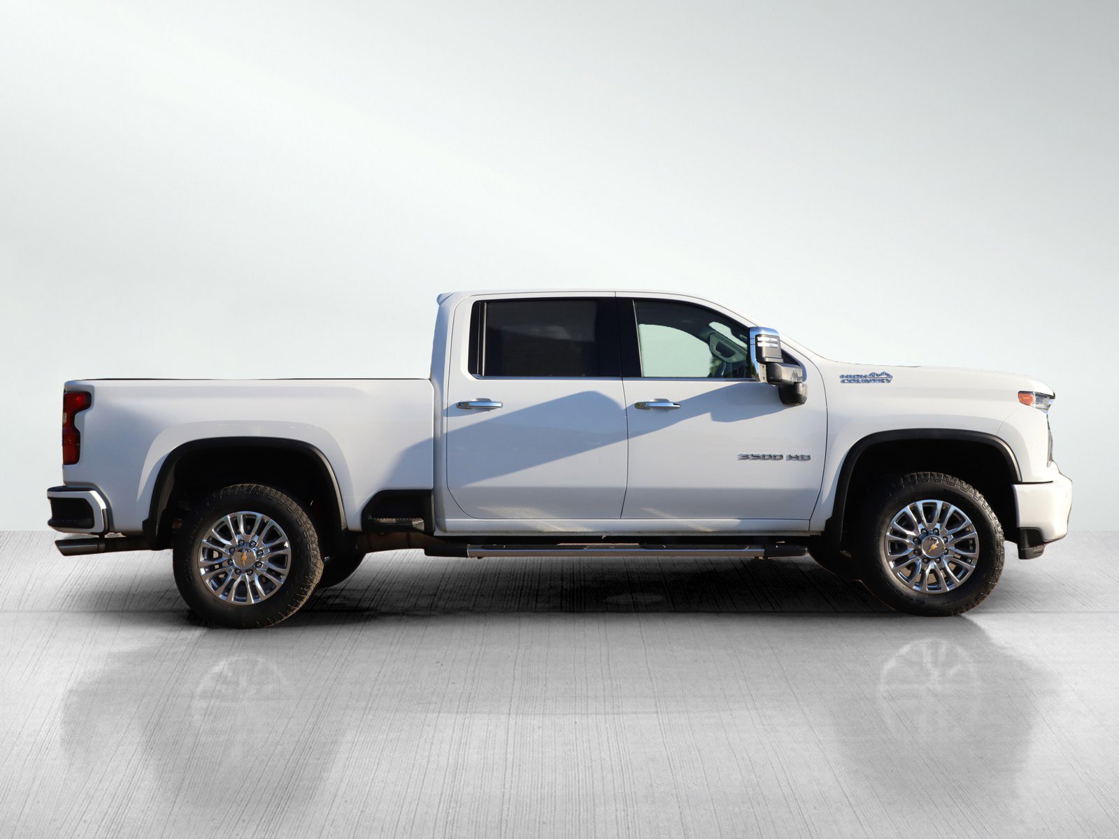 2022 Chevrolet Silverado High Country photo 6