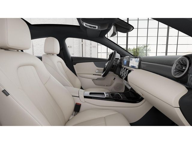 2026 Mercedes Benz CLA 250 4MATIC photo 4