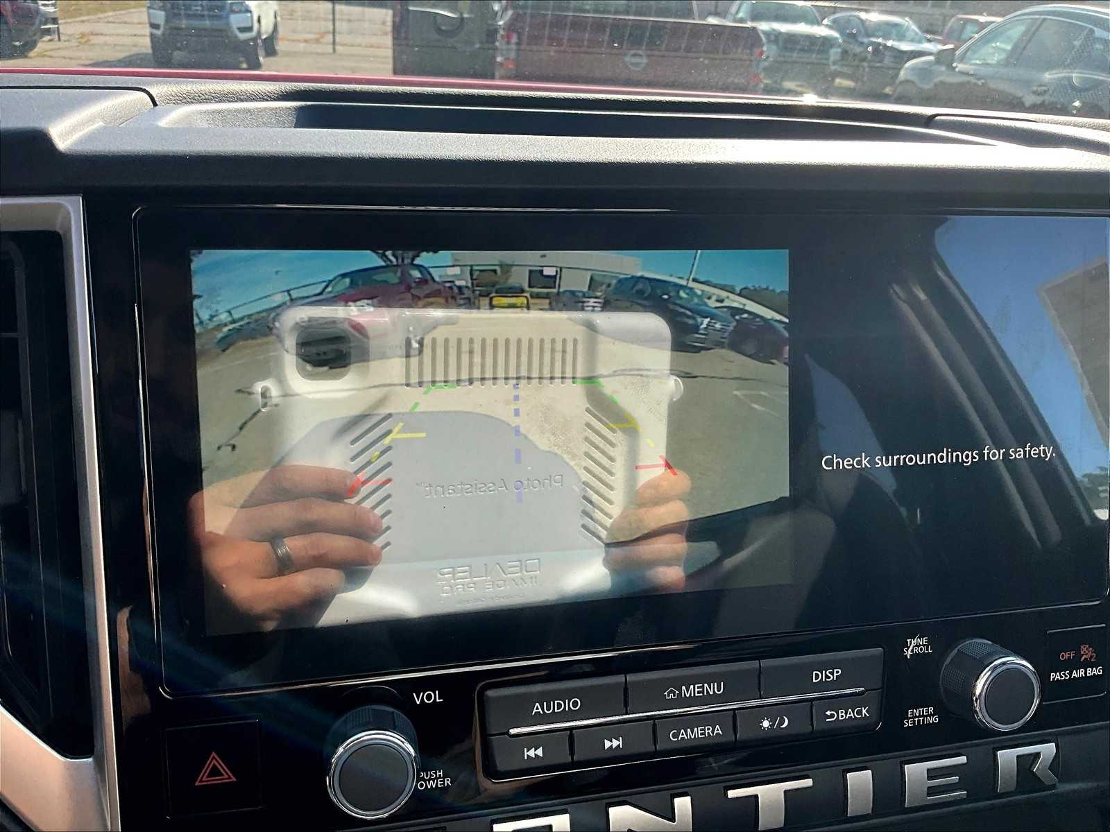 2025 Nissan Frontier SV photo 15