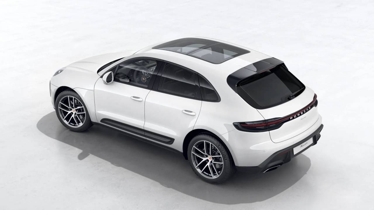 2026 Porsche Macan T photo 4