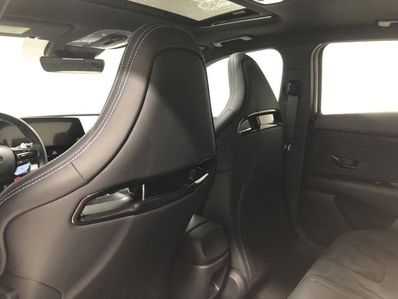 2025 Hyundai Elantra N photo 15