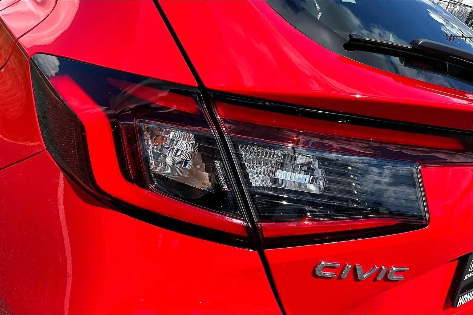 2022 Honda Civic Hatchback EX-L photo 26