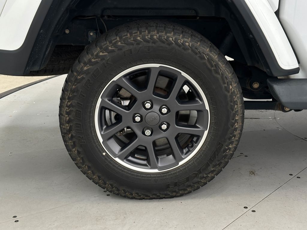 2020 Jeep Gladiator Overland photo 25