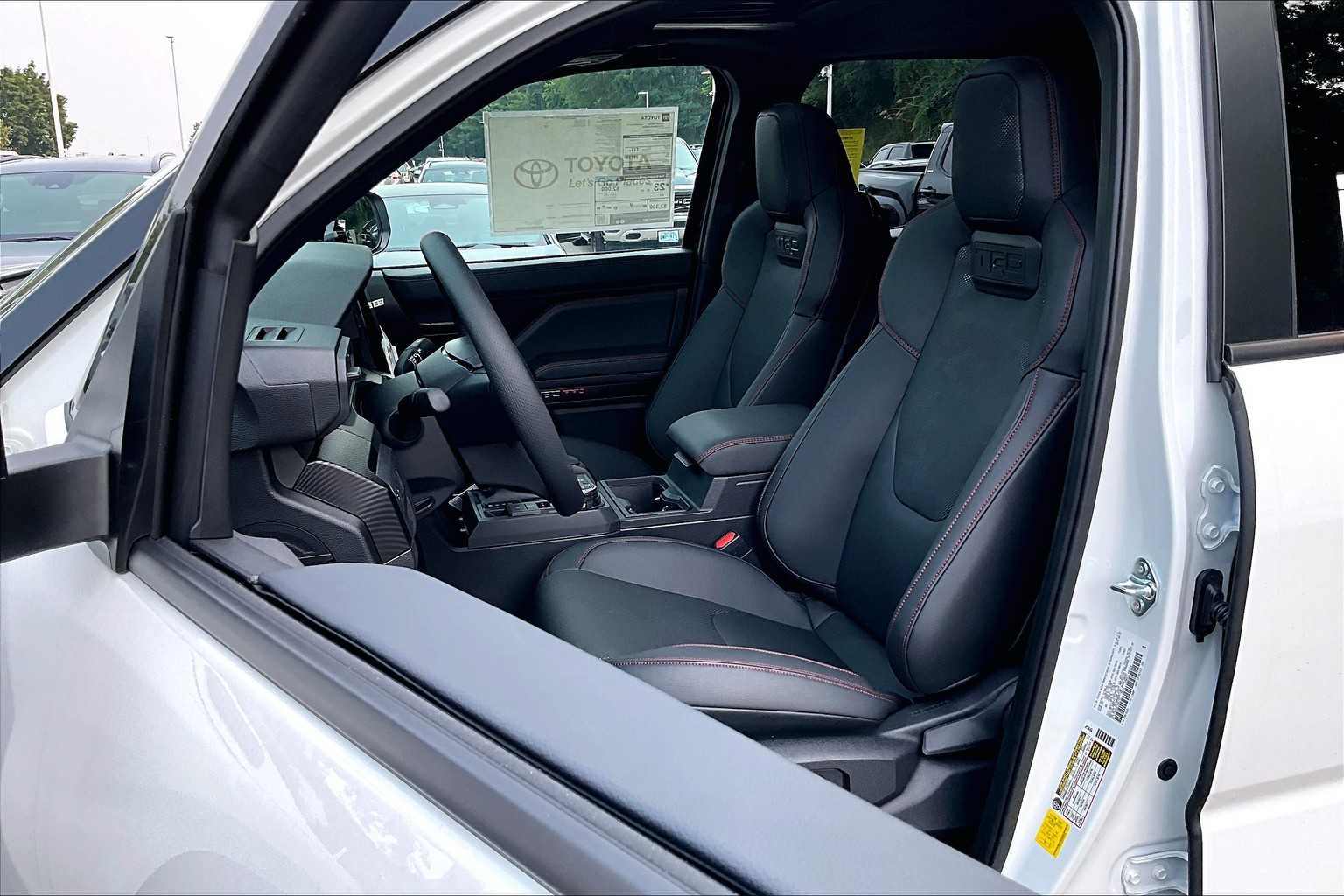 2025 Toyota Tacoma TRD Pro 4x4 Double Cab photo 10