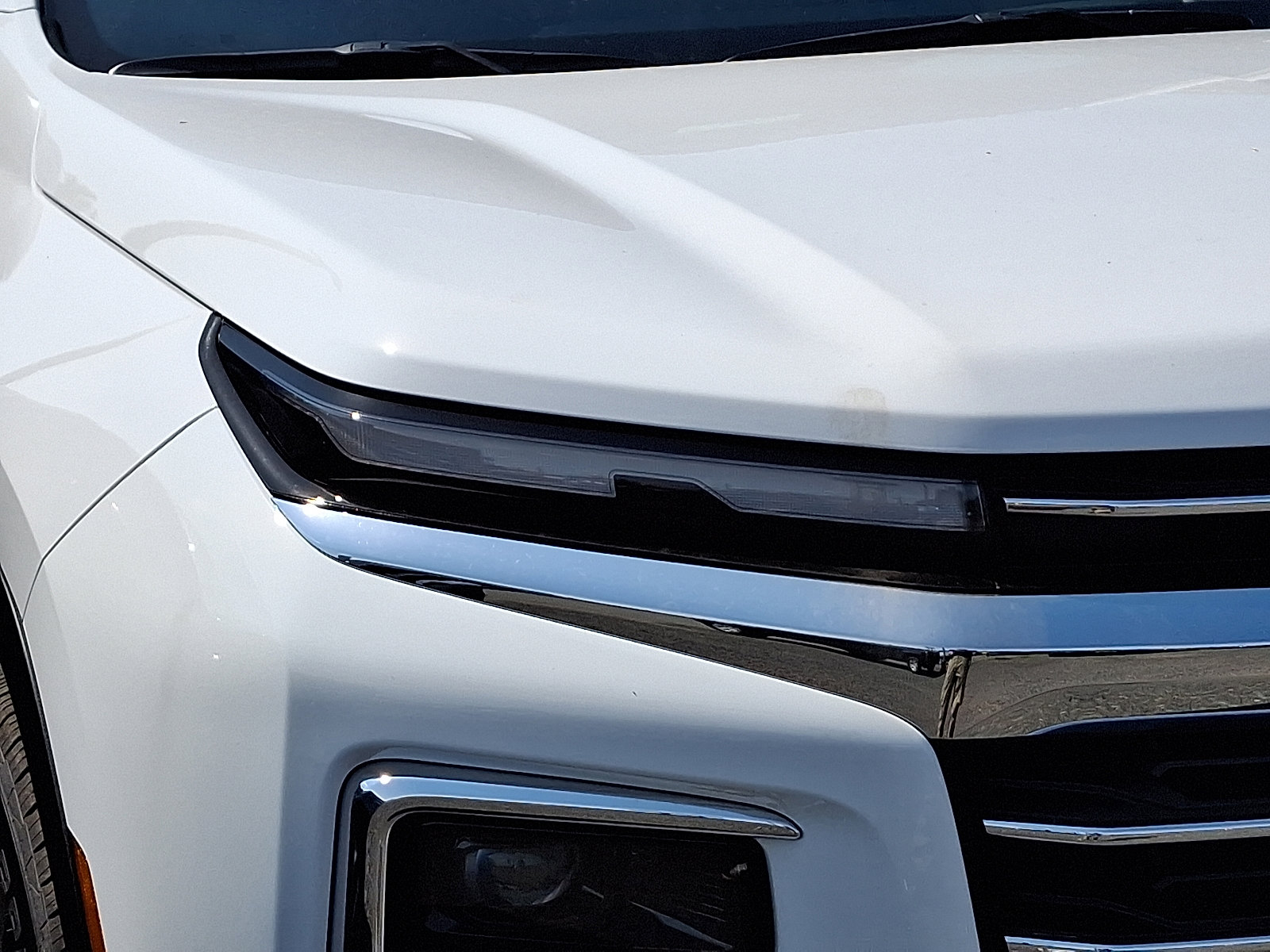 2025 Chevrolet Traverse photo 2