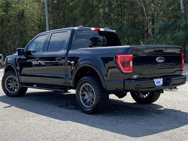 2021 Ford F-150 XLT photo 2