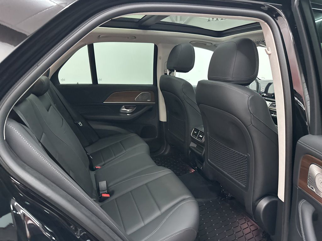 2026 Mercedes Benz GLE 450 4MATIC photo 25