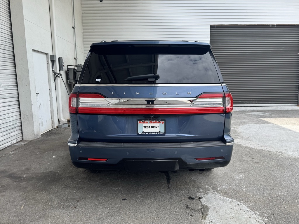 2019 Lincoln Navigator Reserve photo 3