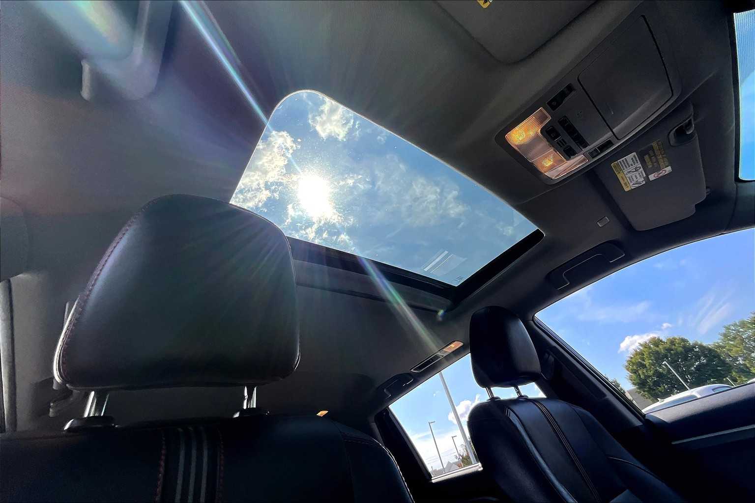 2019 Toyota Highlander SE photo 12