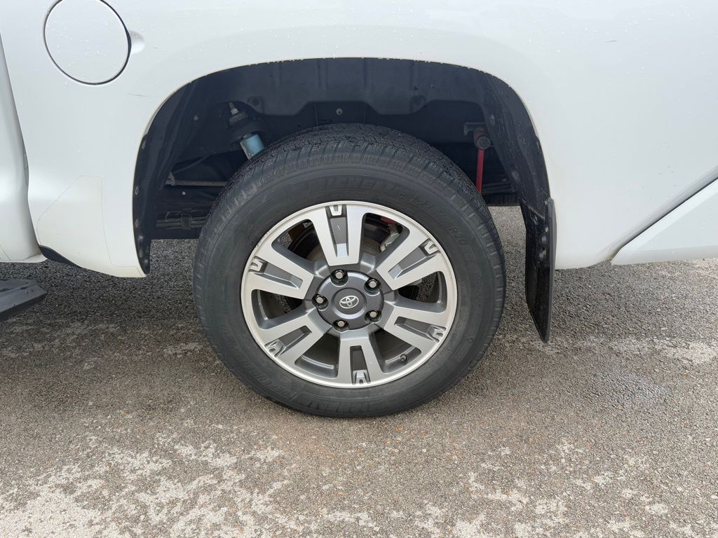2020 Toyota Tundra Platinum Grade photo 24