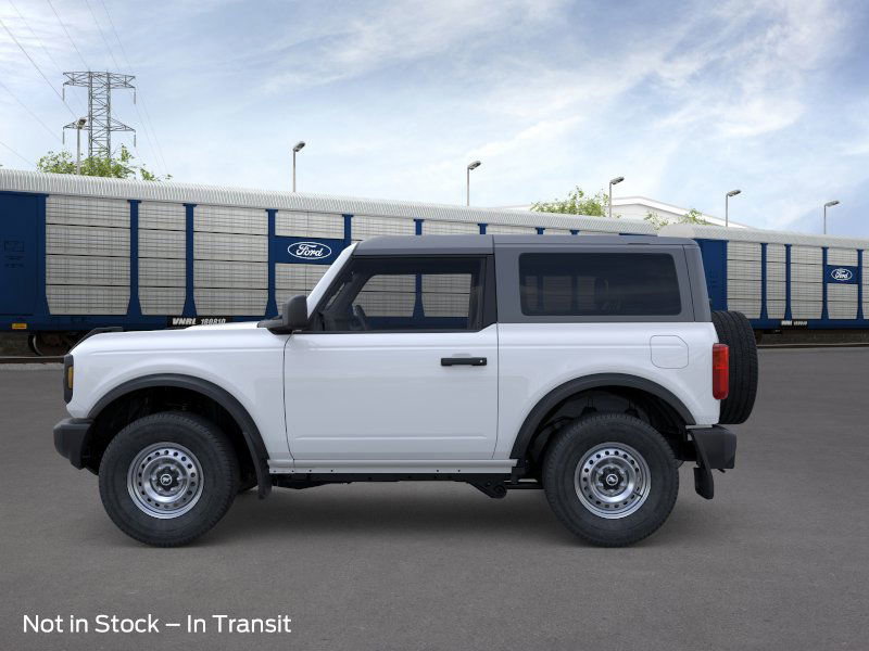 2025 Ford Bronco Base photo 2