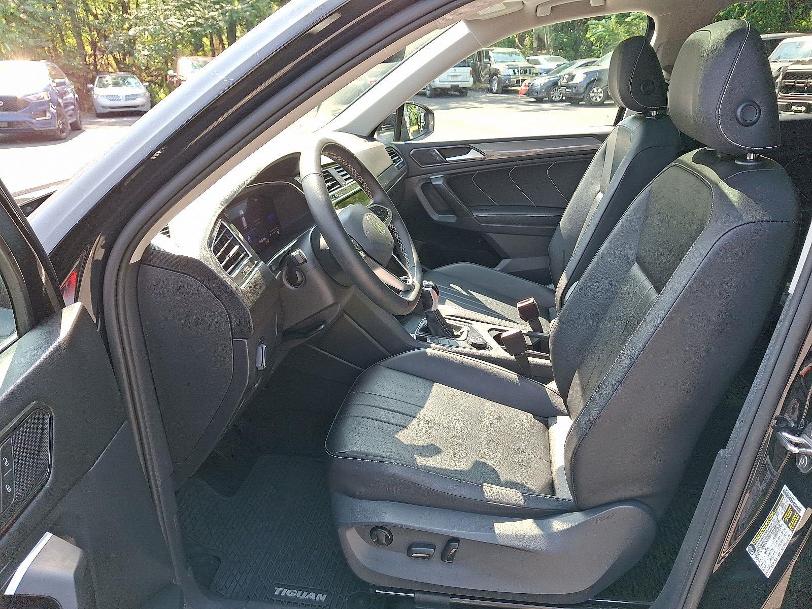 2022 Volkswagen Tiguan SE photo 12