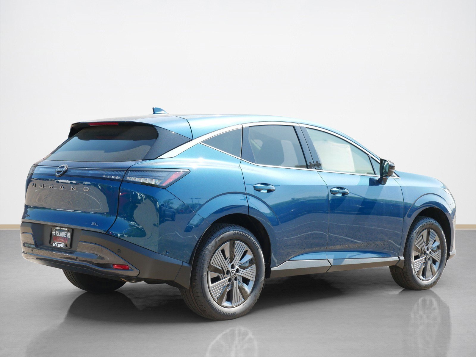2025 Nissan Murano SL photo 2